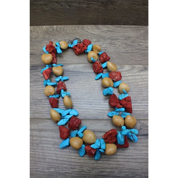 Chunky turquoise free form coral kukui nut vintage indigenous necklace - Picture 4 of 10